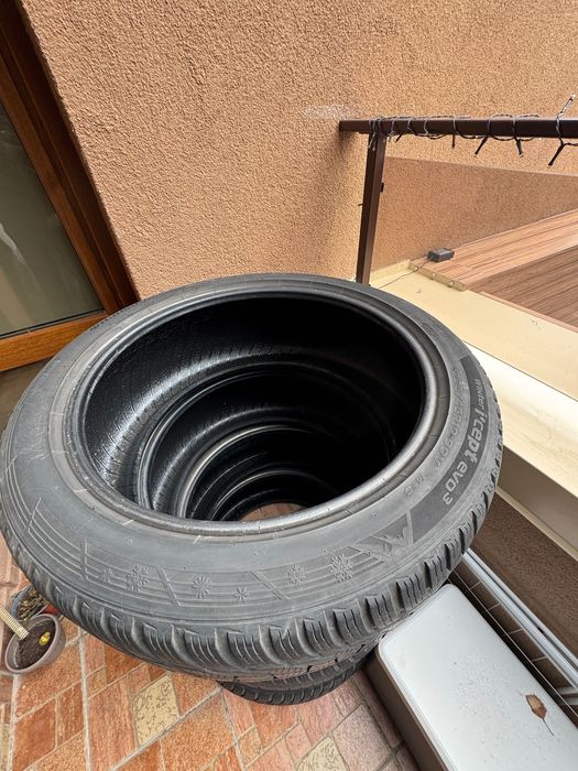 Hankook Winter evo² 235/45/19