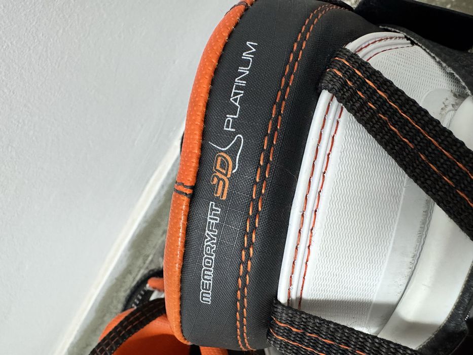 Clapari Atomic Hawx Prime 120 masura 45 sau 295mm