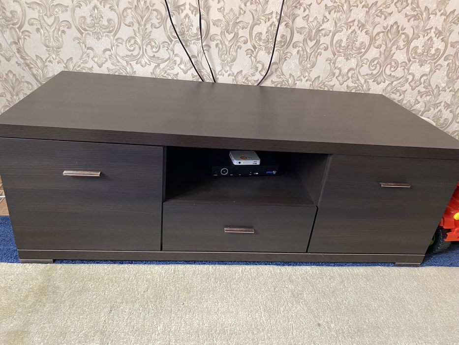 Подставка (тумба) под телевизор