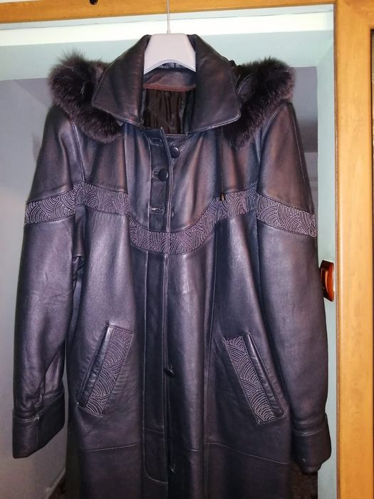 Haina de piele cu broderie- NEGOCIABIL