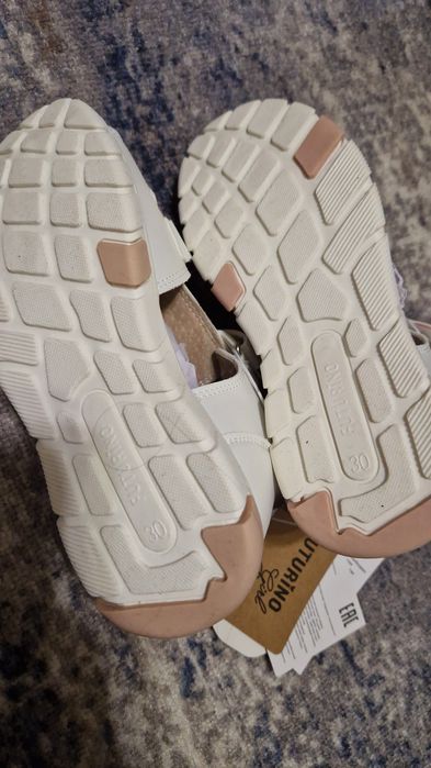 Обувь абсолютно новые.