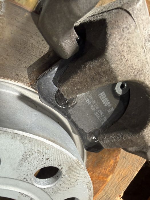 Спирачни дискове , накладки и спирачни апарати за Audi A3  vw