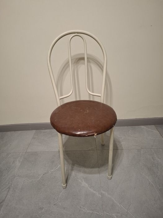 Стул металлический с сиденьем мягким