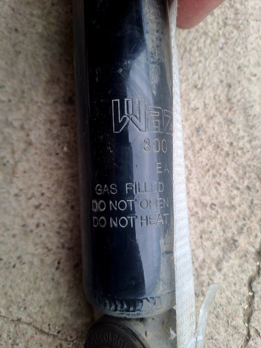 Продам Амортизатор Wazak!