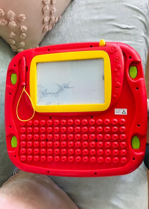 Лот от интерактивни и музикални играчки