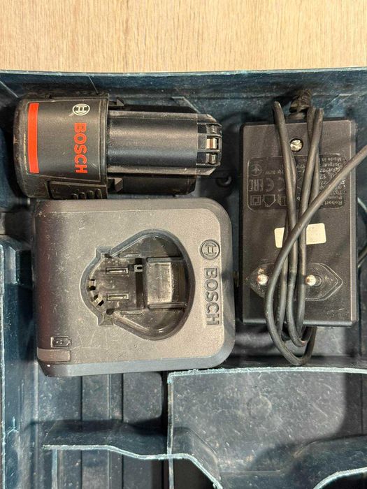 Винтоверт Bosch GSR 120-LI