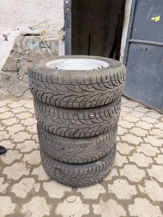 Продам зимние шины