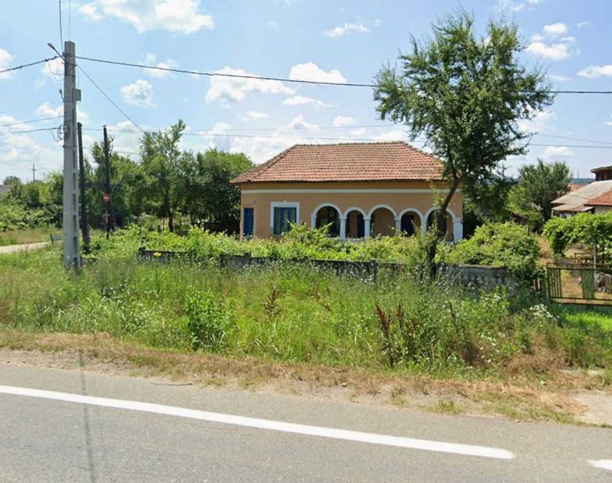 Vând teren cu casă, 900 mp, sat Capu Dealului, jud. Gorj