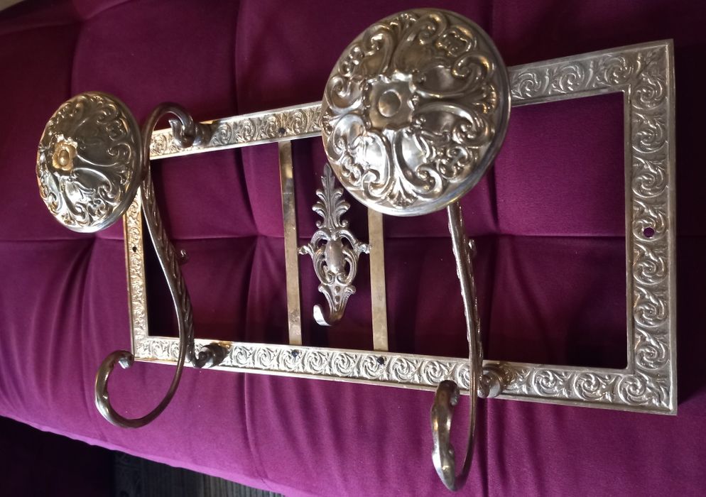 Месингова закачалка