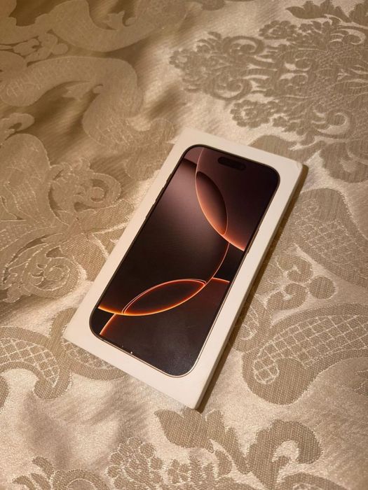 Продам Айфон 16 pro , память 1 Tb