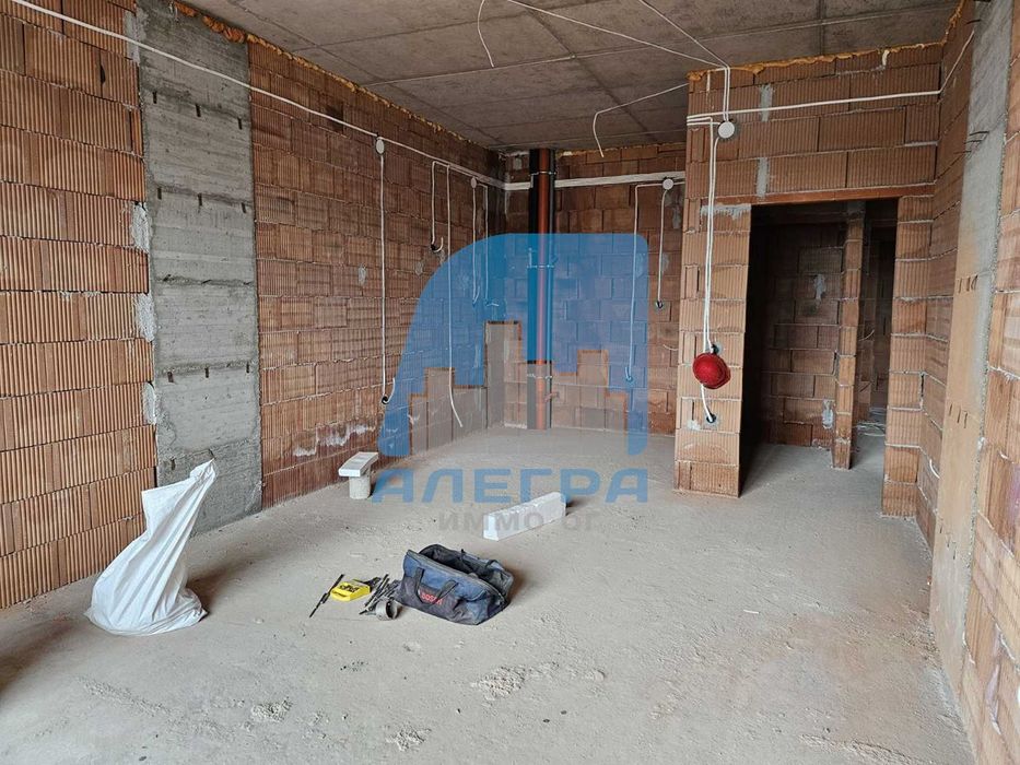 Продава се Двустаен апартамент в Пловдив, Каменица 1 - 93 кв.м за 2492 €/кв.м - Снимка #6