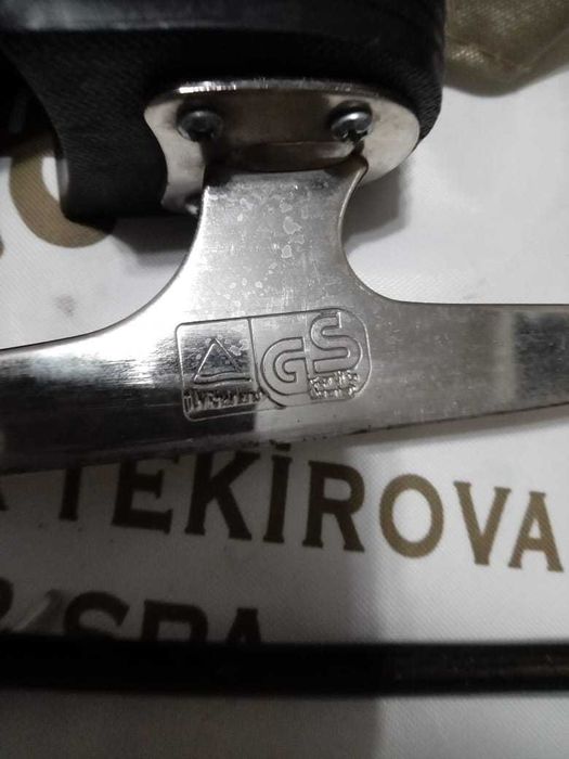 Коньки фигурные 39 размер