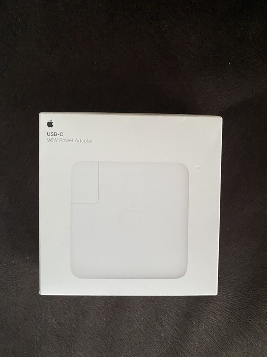 Macbook Pro M5 - 10C CPU | 10C GPU | 32GB RAM | 4TB SSD - Model A3434 чисто нов | brand new | фактура | гаранция