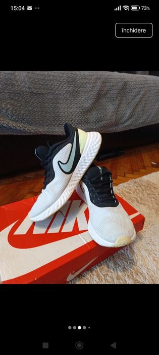 Adidași Nike ...