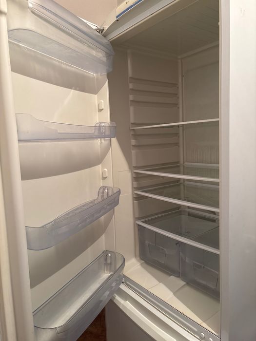 INDESIT холодильник