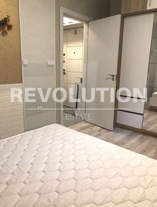 Двустаен апартамент в района на  м-т Траката!