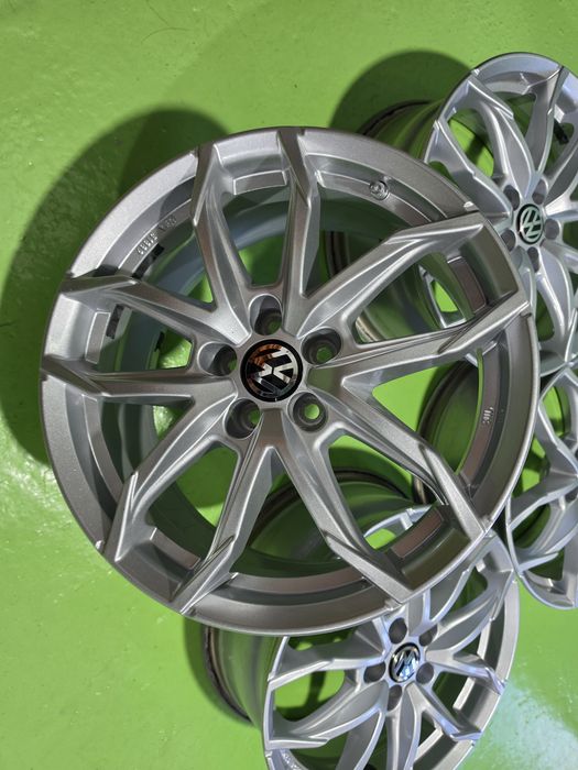 17 5x100 Vw Skoda Audi лети джанти 5х100