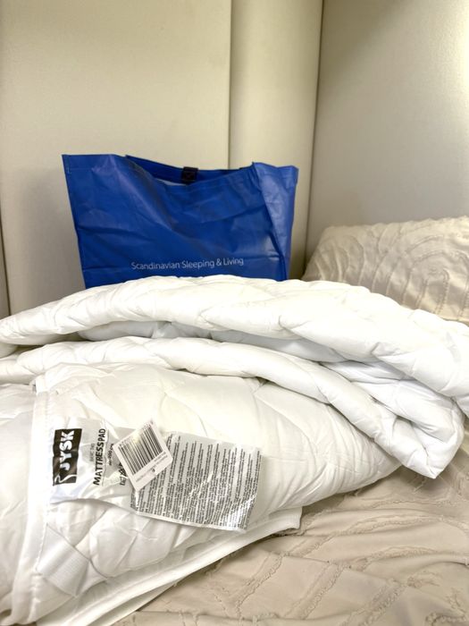 Надматрачна постелка