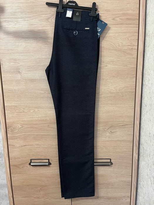 Продам брюки, новые (с бирками)