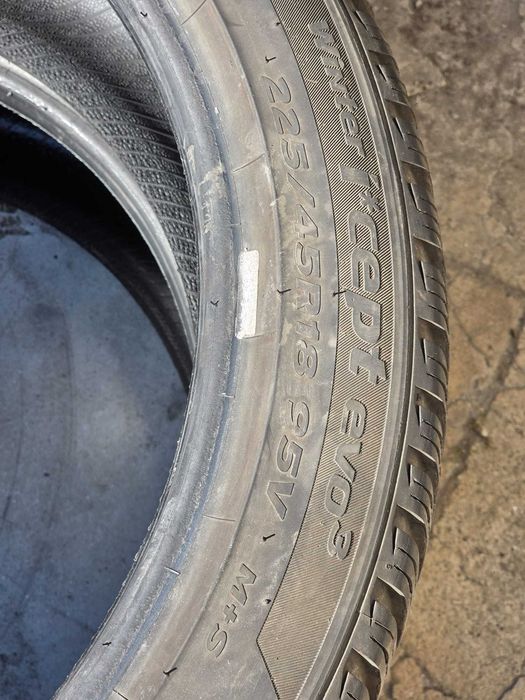 Два броя Зимни гуми 225 45 18 Hankook Winter I cept evo 3 Дот 2224