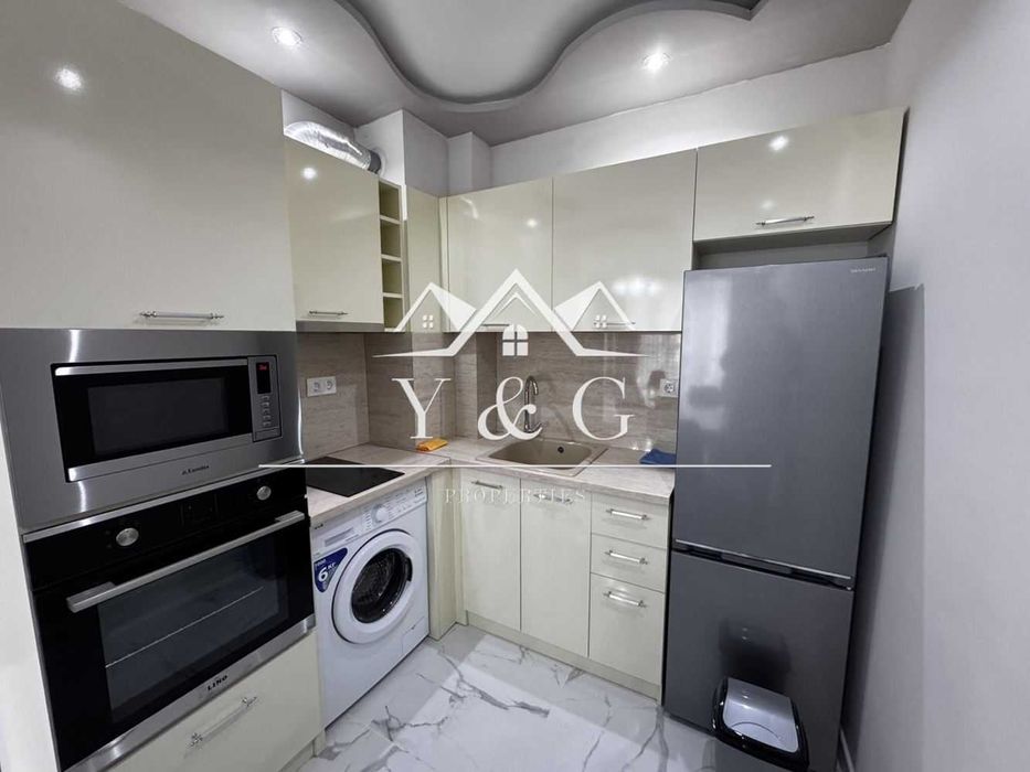 Дава се под наем Двустаен апартамент в Пловдив, Център - 67 кв.м за 612 € - Снимка #3