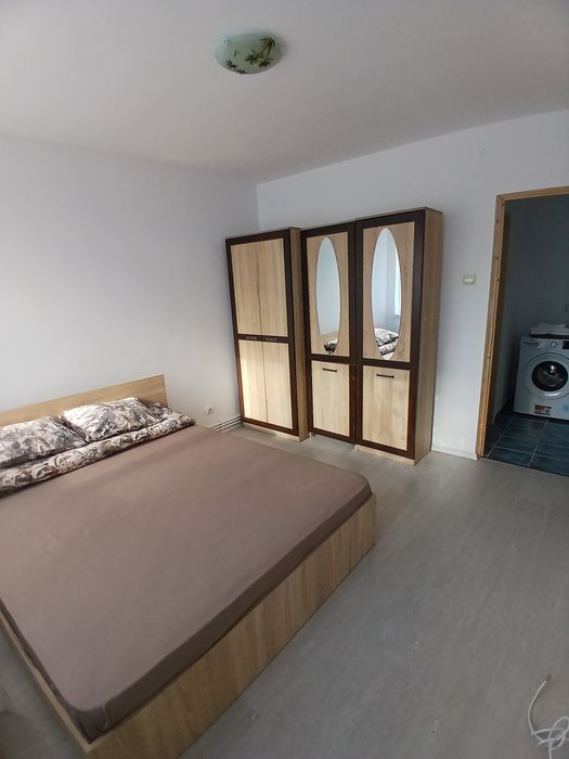 Vand apartament 2 camere