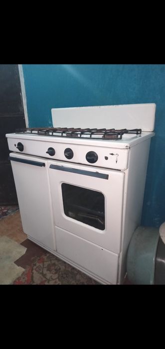 Продам газ плиту