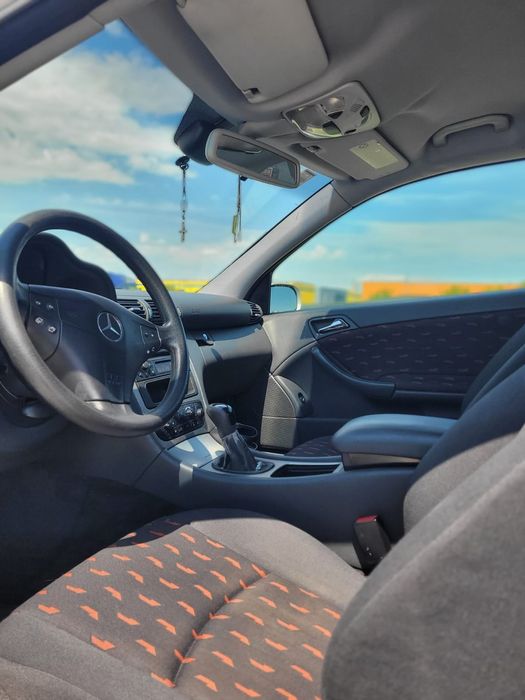 Vând sau schimb cu dacia papuc sau duba