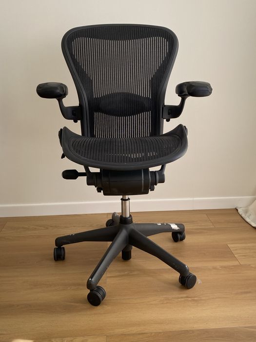 Кресло Herman Miller Aeron Classic / original