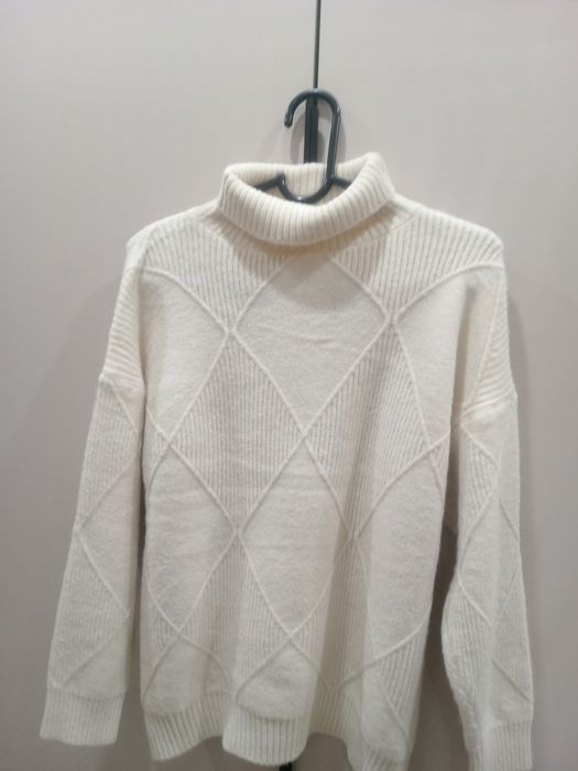 Продам свитера тёплые