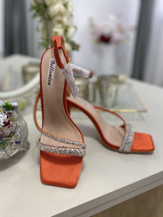 Sandale cu toc francez