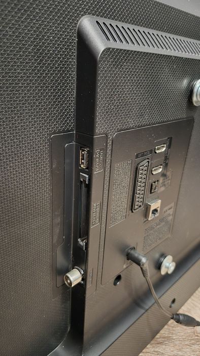 Телевизор Samsung 32d