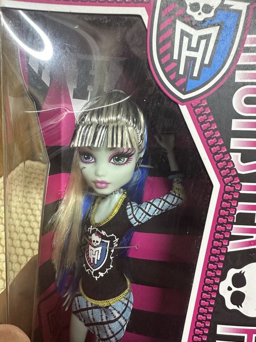 Продам куклу  монстр хай!