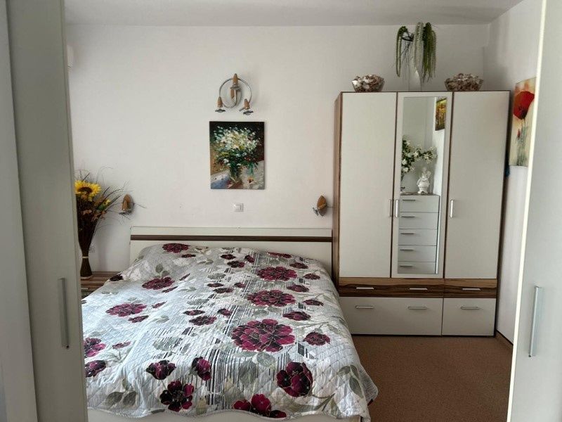 Продава се Двустаен апартамент в Бургас, Сарафово - 52 кв.м за 1500 €/кв.м - Снимка #5