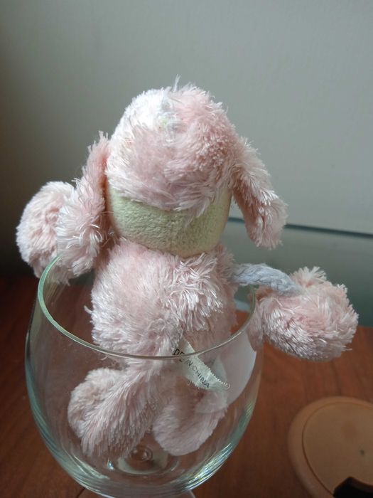 Малко плюшено кученце пуделче