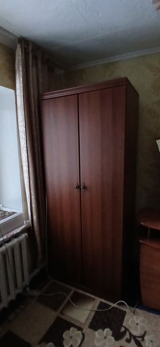 Шкаф платяной в разобранном виде