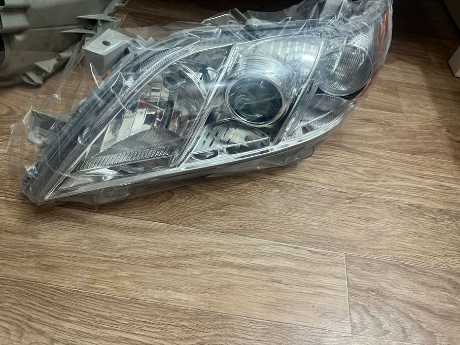 Фары на камри 40