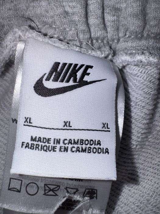 Pantaloni Nike Gri