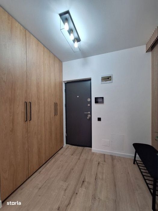 Apartament cu 2 camere, 53 mp, balcon, zona Teilor