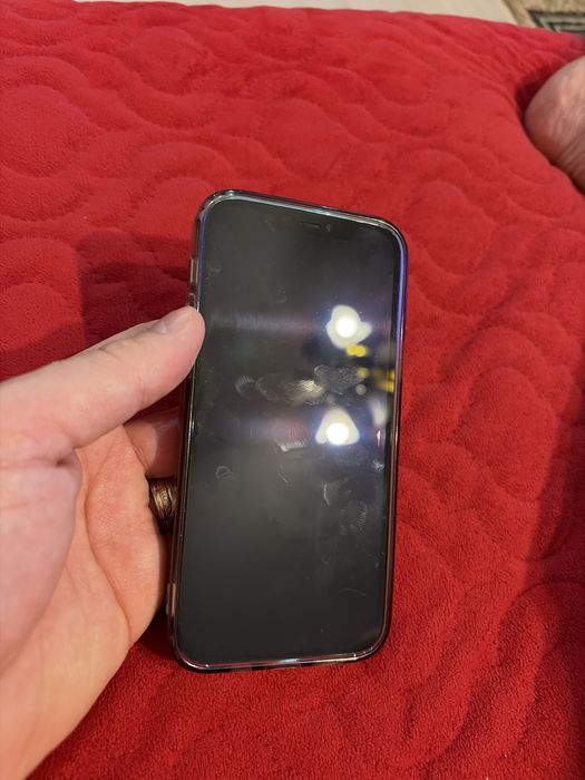 Iphone 12 in stare foarte buna de functionare.