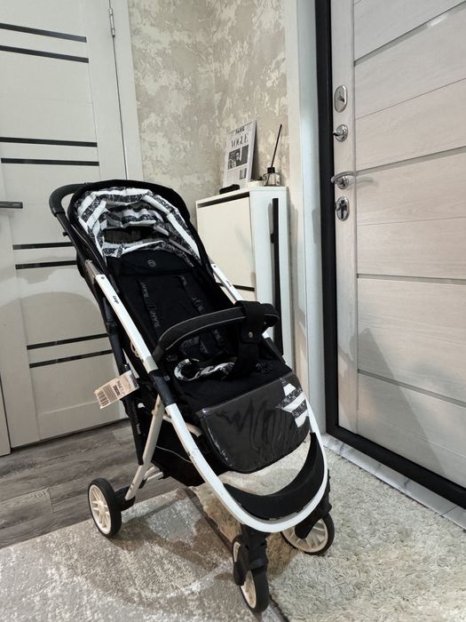 Коляска прогулочная Rant Largo