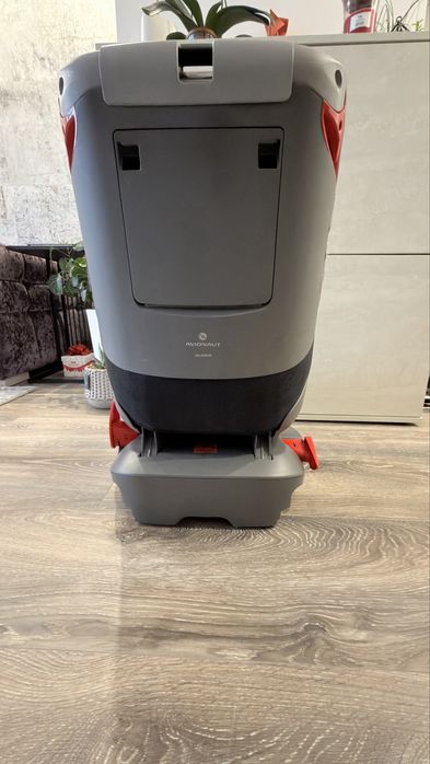 Столче за кола Avionaut glider royal isofix black