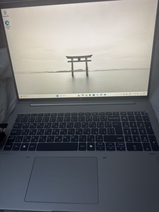 HP Proobok 16 inch 460 notebook pc чисто нов!!!
