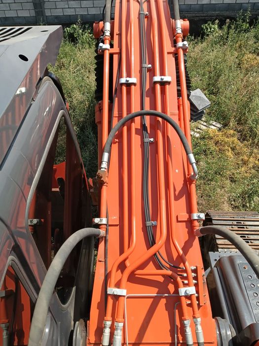 Hitachi ZX200  колёсный экскаватор