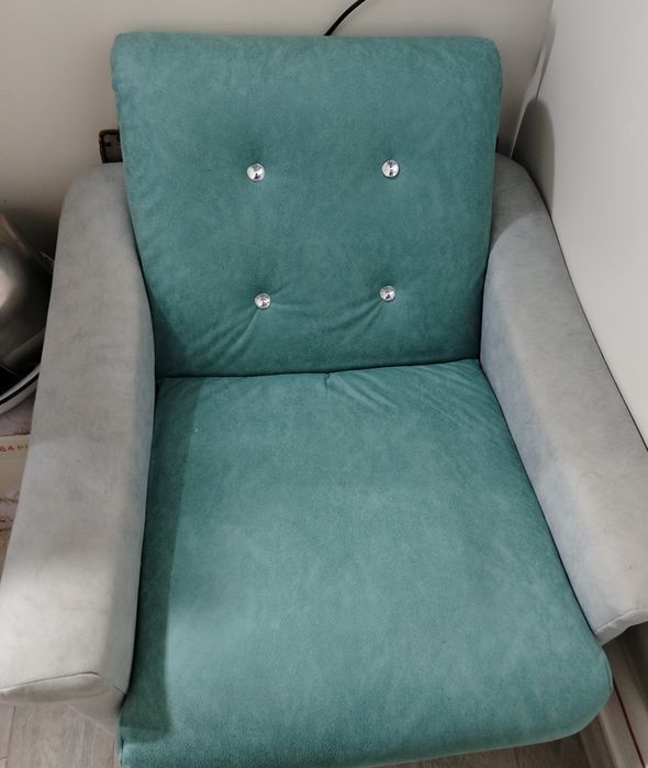 Мебель. Диван 2 кресла