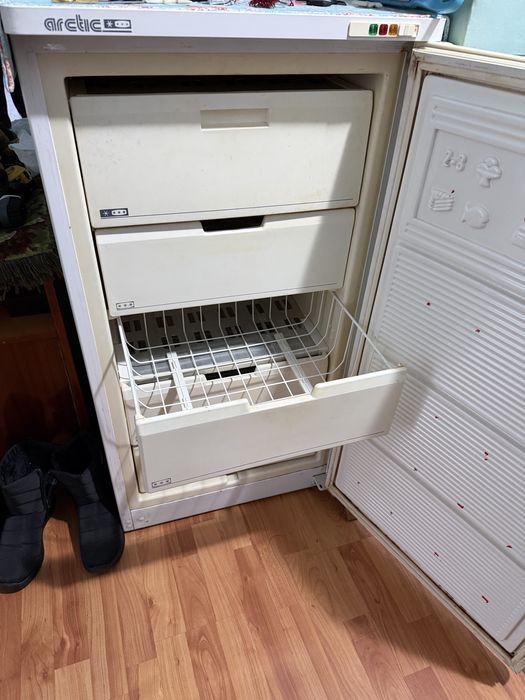 Vand  Congelator .Lada Arctic, 5 sertare