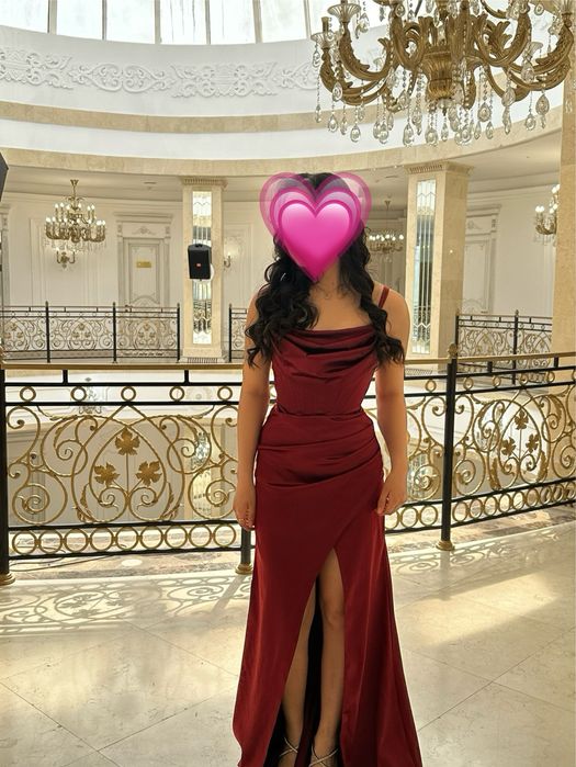 Продаётся платье,надето один раз