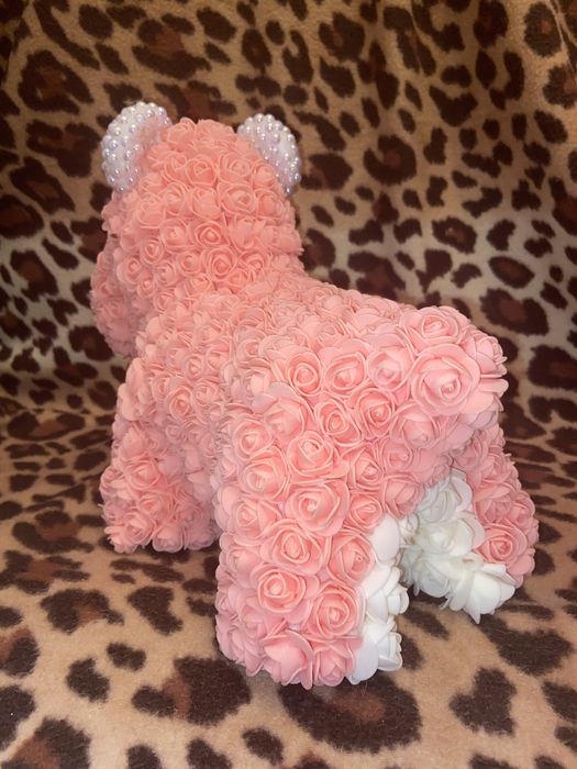 Подарок пес из роз