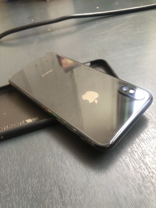 iPhone X 256GB Black 100%