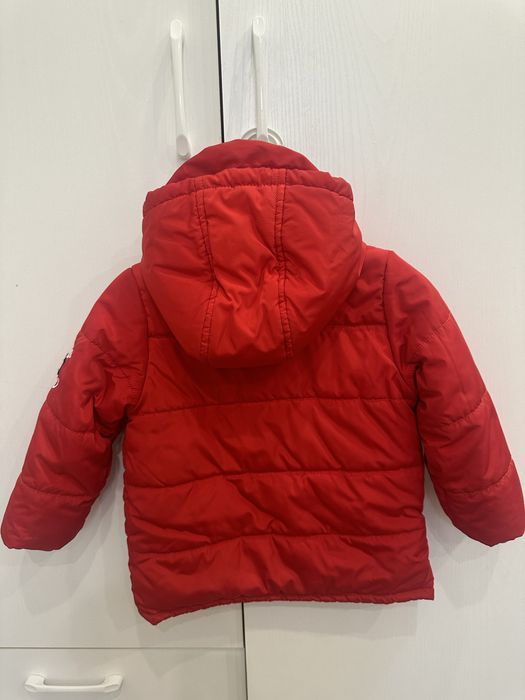 Продам детскую куртку